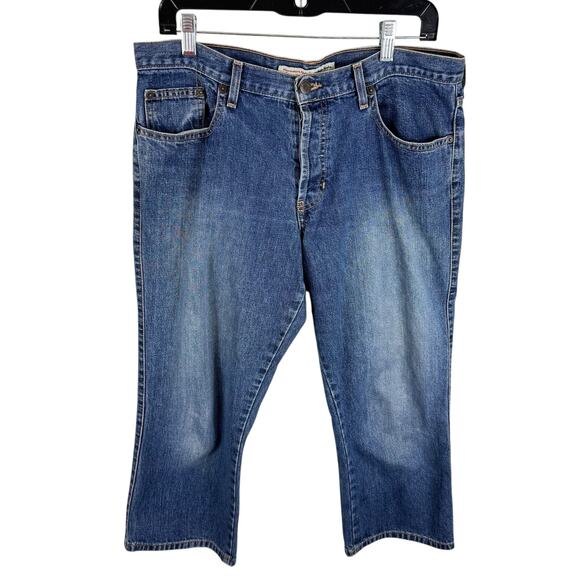 Abercrombie & Fitch 100% Cottom Med Wash Straight Leg Jean Capris Made In USA 8 - Picture 1 of 5